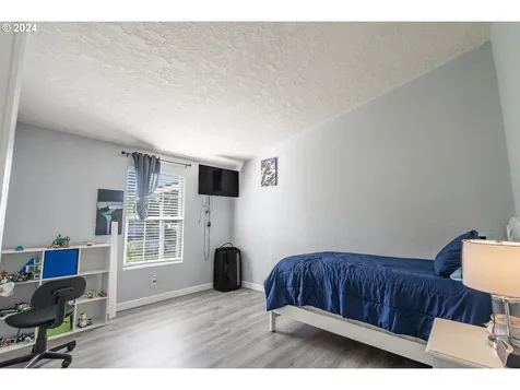 2056 Childs Avenue NE Salem OR 97301