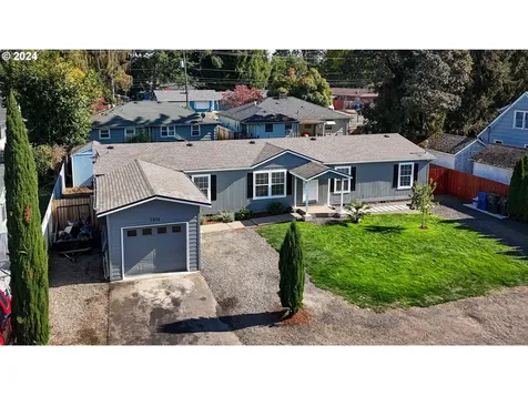 2056 Childs Avenue NE Salem OR 97301