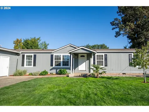 2056 Childs Avenue NE Salem OR 97301