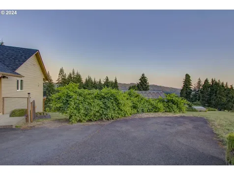 127 Krestview Lane Woodland WA 98674