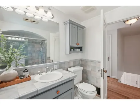 3134 NE 32nd Place Portland OR 97212