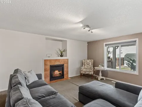 452 Windflower Drive Woodland WA 98674