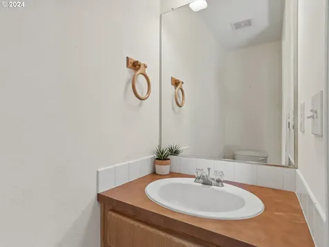 452 Windflower Drive Woodland WA 98674