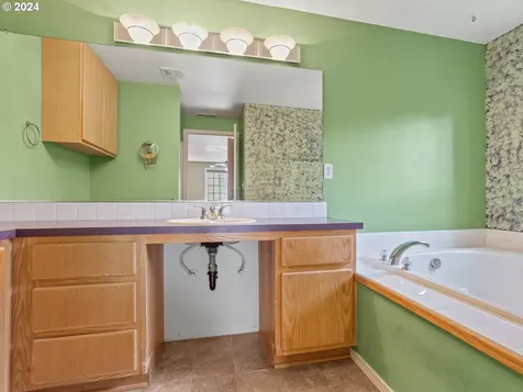 452 Windflower Drive Woodland WA 98674