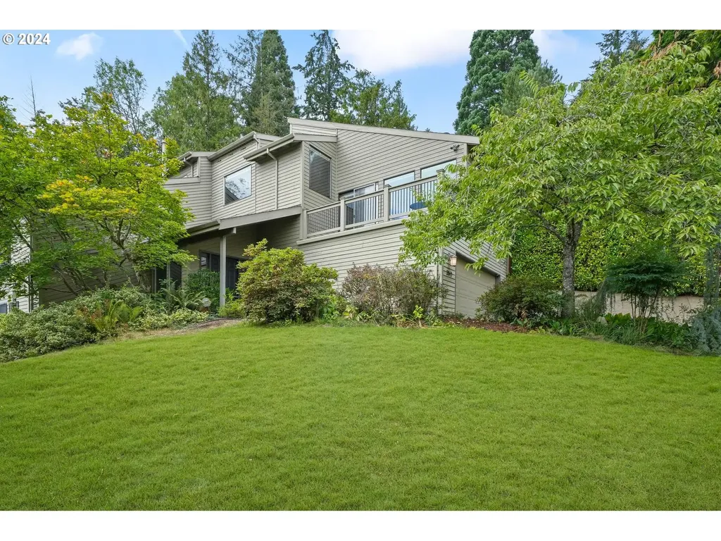 2845 Sw Bucharest Court Portland OR 97225