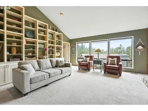 2845 Sw Bucharest Court Portland OR 97225