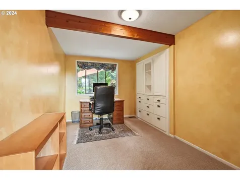 2845 Sw Bucharest Court Portland OR 97225