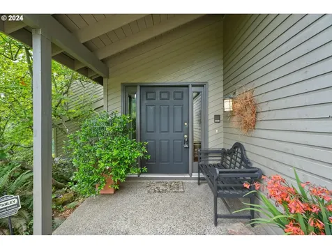 2845 Sw Bucharest Court Portland OR 97225