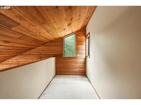2845 Sw Bucharest Court Portland OR 97225
