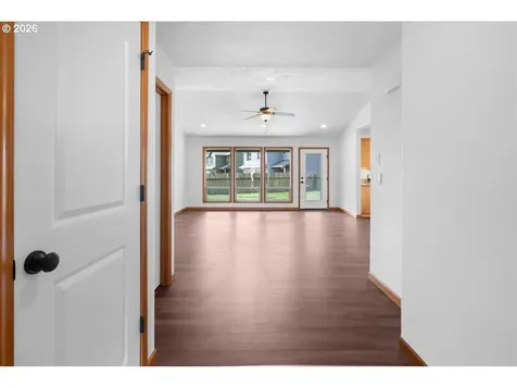 371 SW Kalmia Avenue Warrenton OR 97146