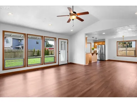 371 SW Kalmia Avenue Warrenton OR 97146