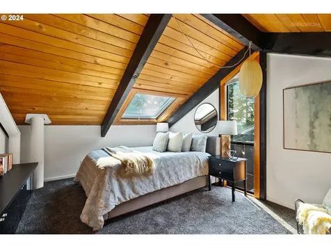 5220 Sw Northwood Avenue Portland OR 97239