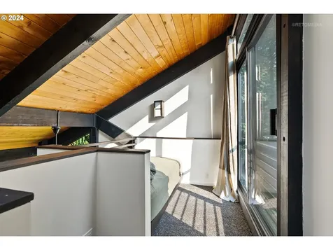 5220 Sw Northwood Avenue Portland OR 97239