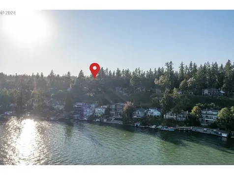 3520 Upper Drive Lake Oswego OR 97035