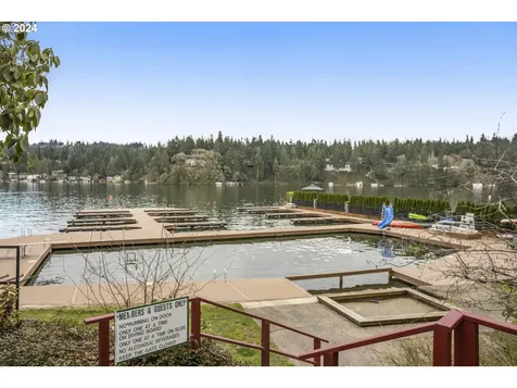 3520 Upper Drive Lake Oswego OR 97035