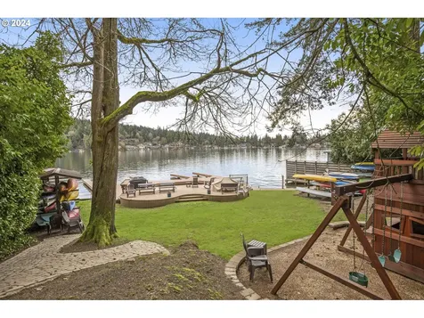 3520 Upper Drive Lake Oswego OR 97035