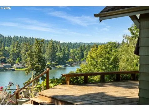 3520 Upper Drive Lake Oswego OR 97035