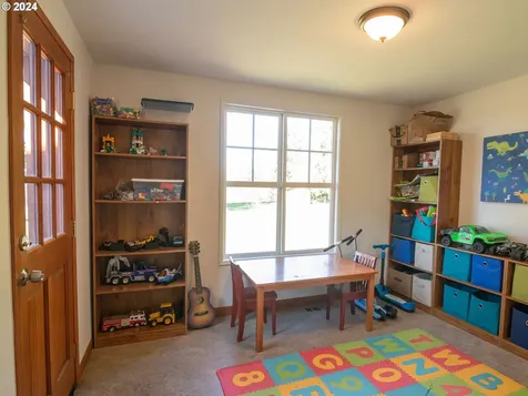 45230 SE Connett Road Corbett OR 97019