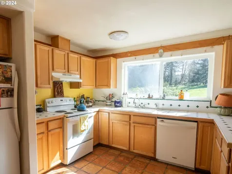 45230 SE Connett Road Corbett OR 97019