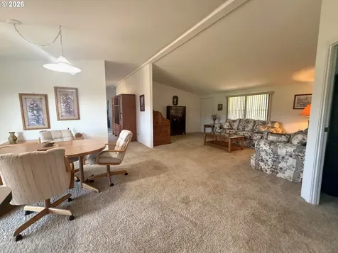 843 Stearns Lane Oakland OR 97462