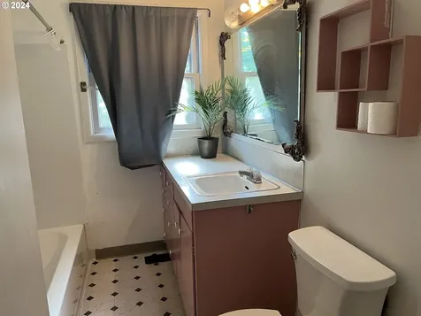 2504 Se 80th Avenue Portland OR 97206