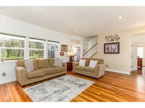 1764 Larson Road Roseburg OR 97471