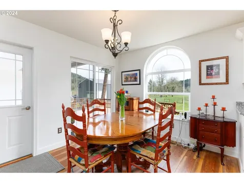 1764 Larson Road Roseburg OR 97471