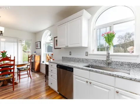 1764 Larson Road Roseburg OR 97471