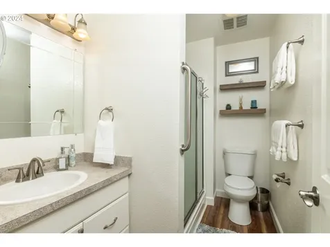 1764 Larson Road Roseburg OR 97471