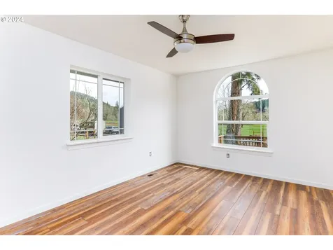 1764 Larson Road Roseburg OR 97471
