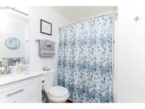 1764 Larson Road Roseburg OR 97471