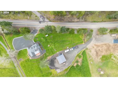 1764 Larson Road Roseburg OR 97471
