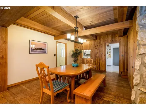 6101 NE Oar Drive Lincoln City OR 97367
