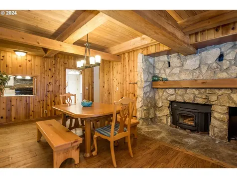 6101 NE Oar Drive Lincoln City OR 97367