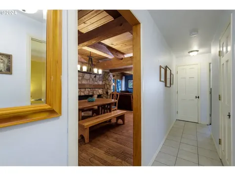 6101 NE Oar Drive Lincoln City OR 97367