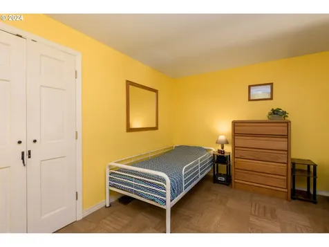 6101 NE Oar Drive Lincoln City OR 97367