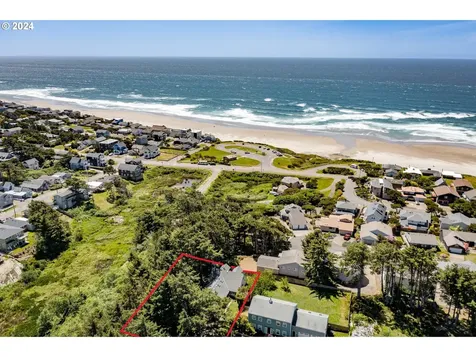 6101 NE Oar Drive Lincoln City OR 97367