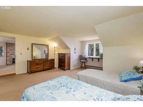 6101 NE Oar Drive Lincoln City OR 97367