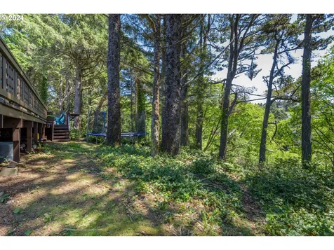 6101 NE Oar Drive Lincoln City OR 97367