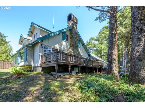 6101 NE Oar Drive Lincoln City OR 97367