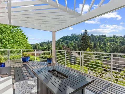 1518 16th Street West Linn OR 97068