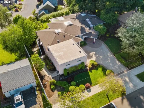 1518 16th Street West Linn OR 97068