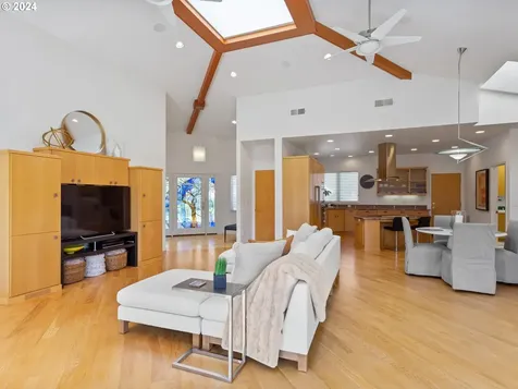 1518 16th Street West Linn OR 97068