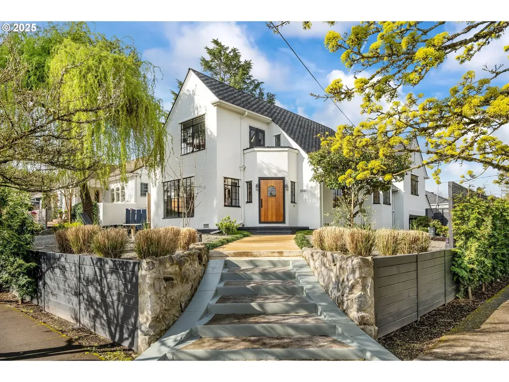 2645 NE 28th Avenue Portland OR 97212