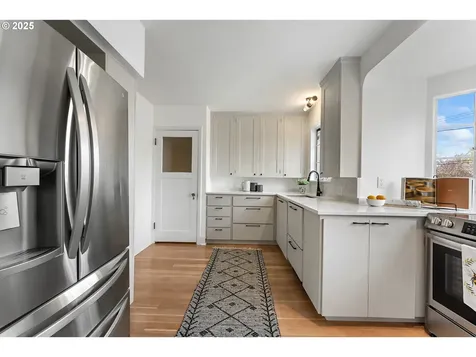 2645 NE 28th Avenue Portland OR 97212
