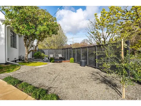 2645 NE 28th Avenue Portland OR 97212