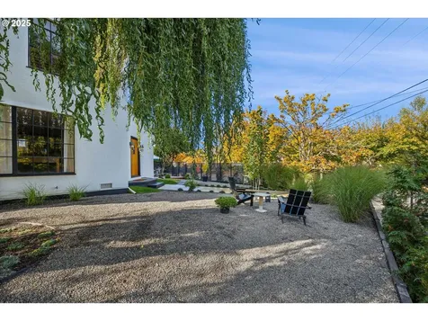 2645 NE 28th Avenue Portland OR 97212