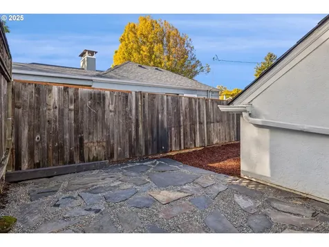 2645 NE 28th Avenue Portland OR 97212