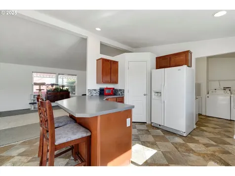 12450 SW Fischer Road Portland OR 97224