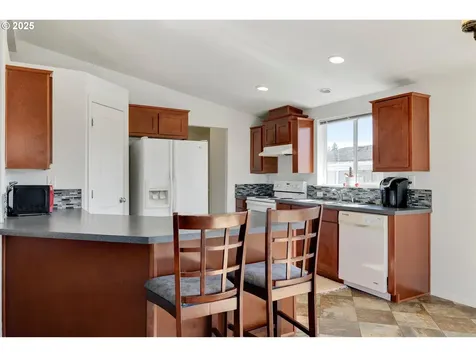 12450 SW Fischer Road Portland OR 97224